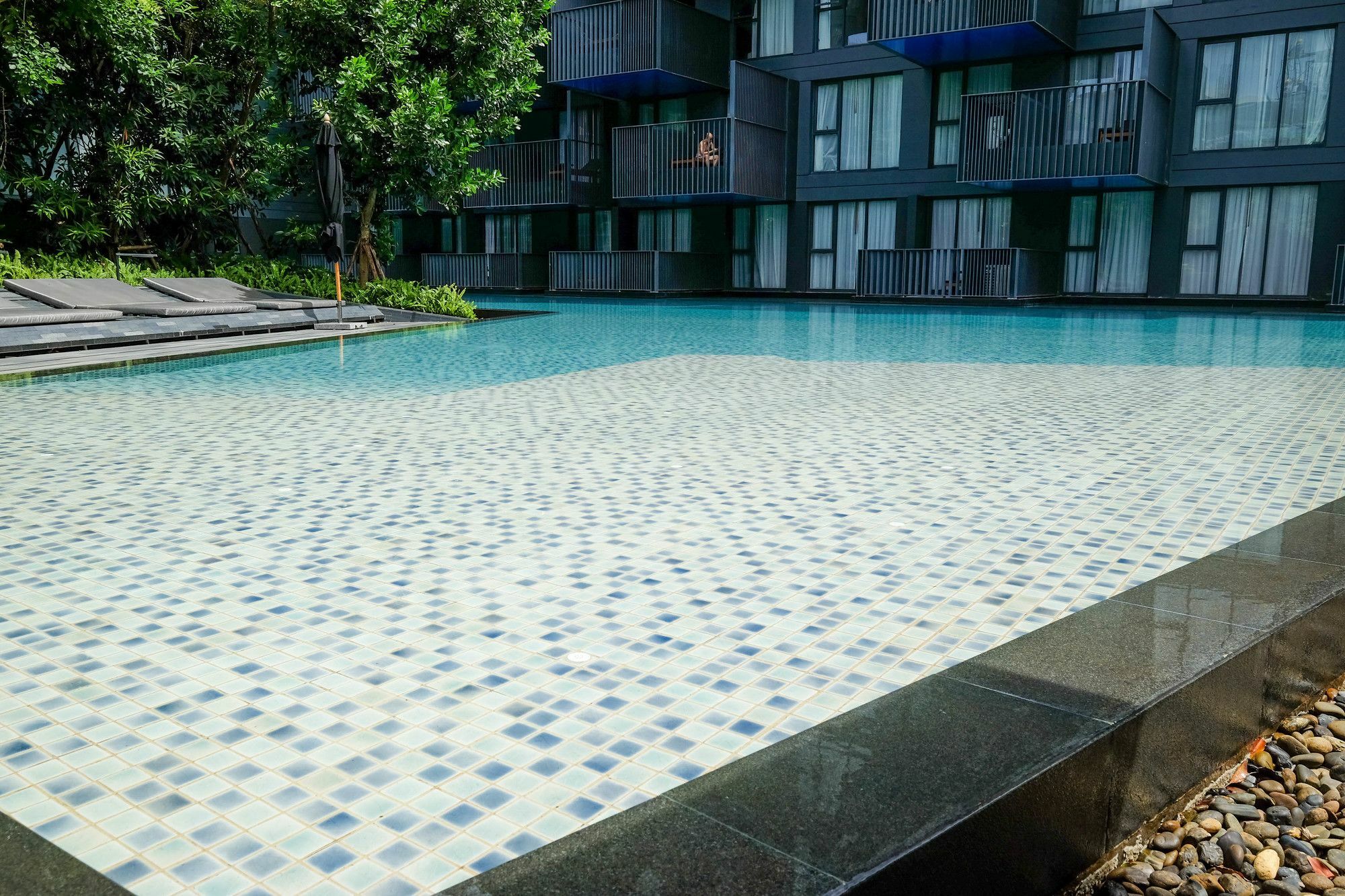 The Deck Condo Patong By Vip Exteriör bild